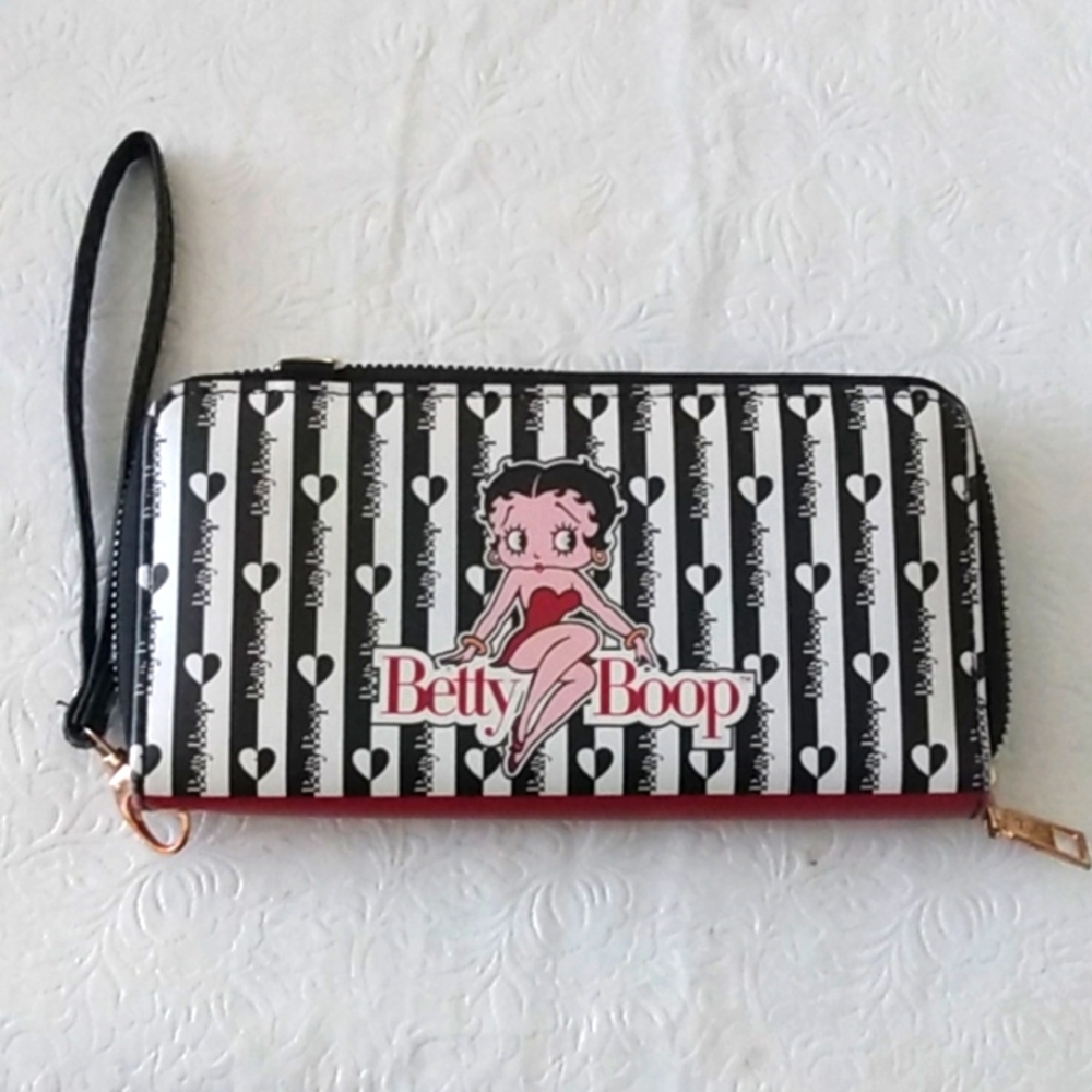 New Wristlet BETTY BOOP 2 SIDED BLACK WHITE 🤍 STRIPS and Sold Black